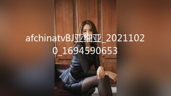 【精品泄密】美女模特遭男友出賣流出啪啪視頻 附眾多日常自拍照片全套 清純的外表掩飾不了內心的淫蕩～11V高清原版 (1)