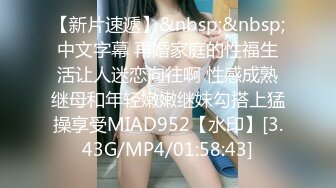 真实良家少妇依依,脯乳期露脸自慰