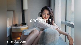 美女少妇和没什么经验的猛男嘿咻嘿咻