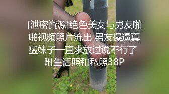 学舞蹈漂亮小姐姐首次露脸，站立一字马全裸热舞，随着音乐扭动细腰