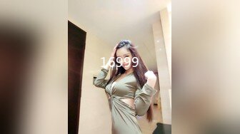 [MP4/ 629M] 女仆装露脸小母狗，床上的极品尤物高颜值让小哥玩弄，交大鸡巴压在身下揉奶草穴